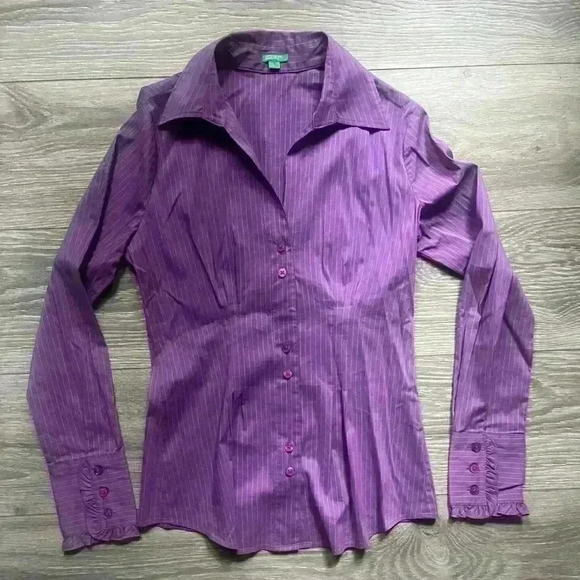 United Colors of Benneton Purple Pinstripe Fitted Button Down - Picture 1 of 5